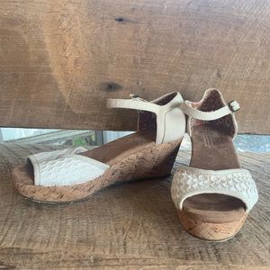 White Toms wedges size 7